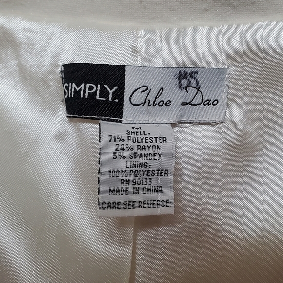 Simply Chloe Dao Off-White Cropped Flared Pleated Bell Sleeve Belted Jacket M - Picture 16 of 16